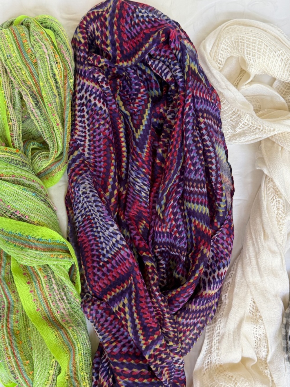 Women’s Lightweight Scarf Bundle - Picture 8 of 9